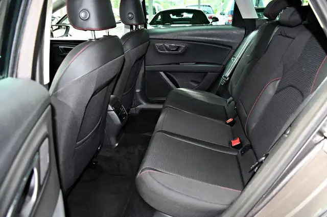 Seat Leon Leon view 11