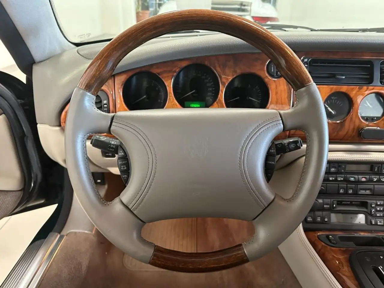 Jaguar XK8 4.0 Convertibile ISCRITTA ASI, foto 8