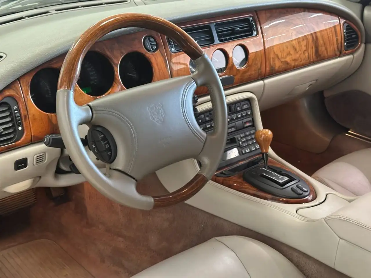 Jaguar XK8 4.0 Convertibile ISCRITTA ASI, foto 7