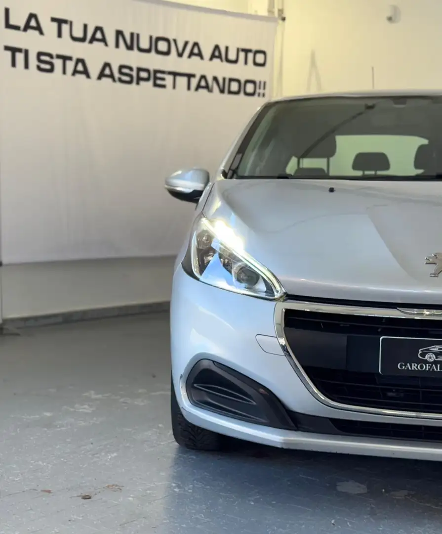 Peugeot 208 208 I 2015 5p 1.2 puretech Active 82cv Zilver - 2