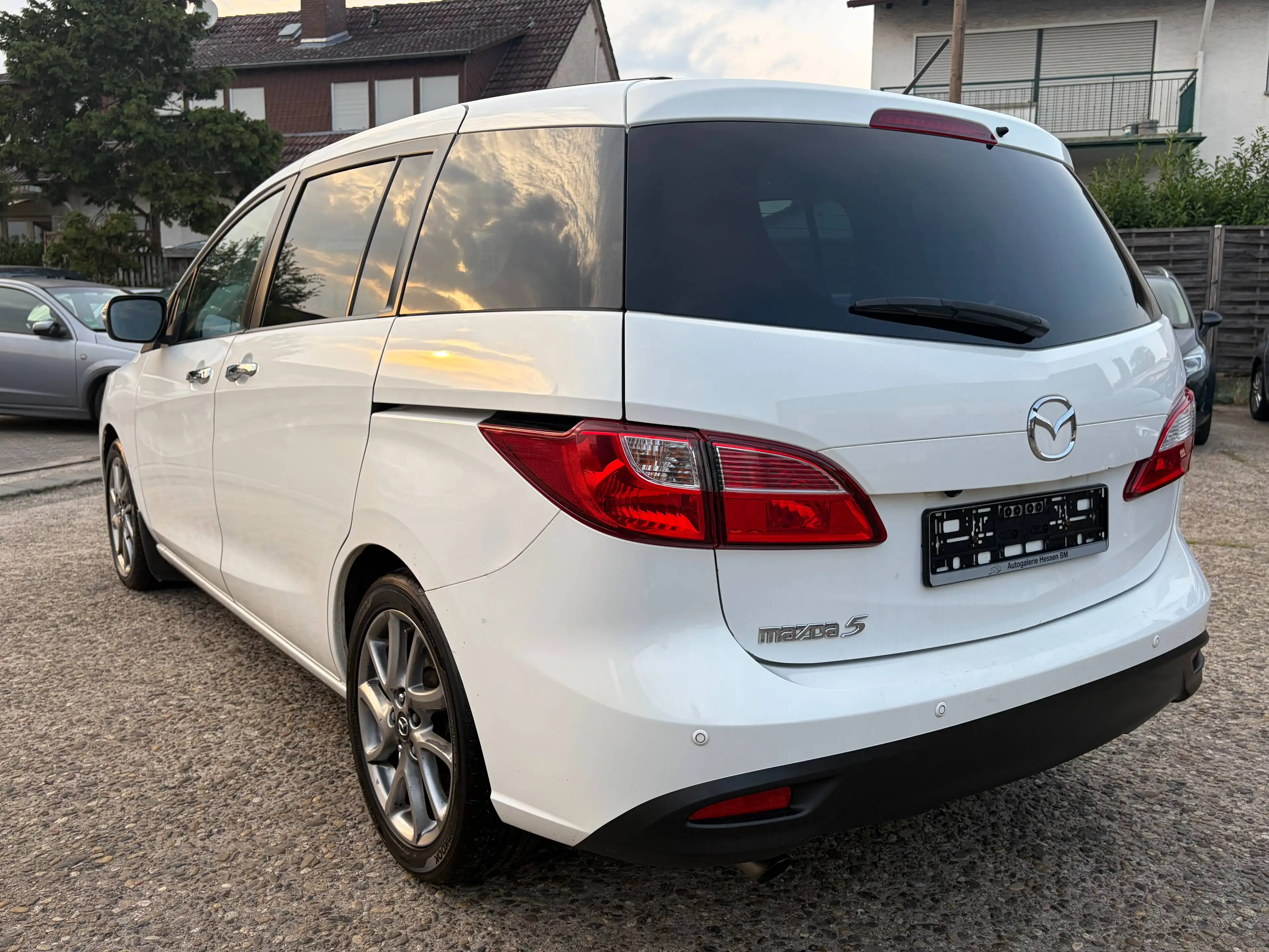 Mazda 5 Sendo*SHZ*Temp.*7.Sitze*Kamera*PDC*Navi*BT*Klimaa. — photo 6