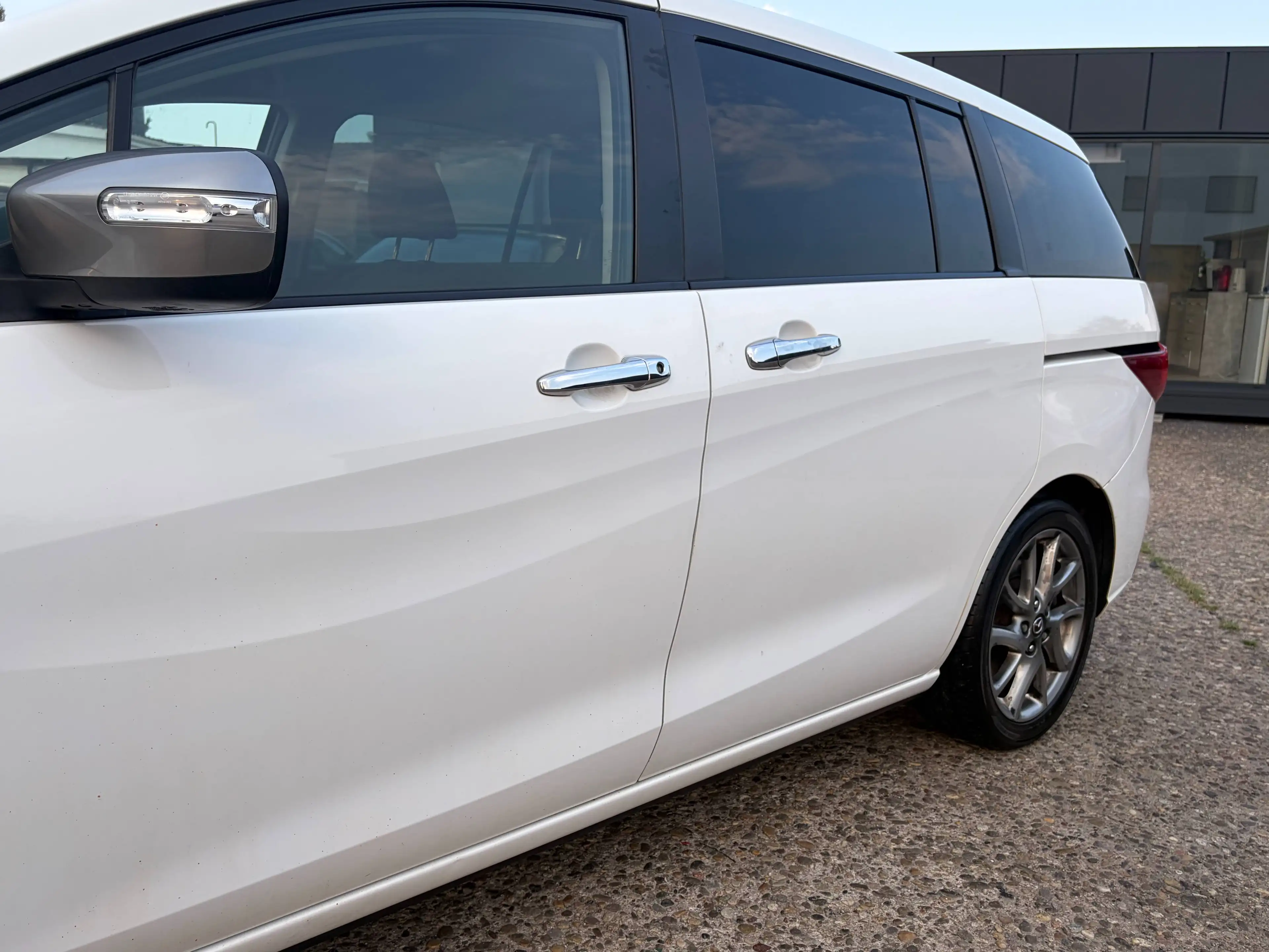 Mazda 5 Sendo*SHZ*Temp.*7.Sitze*Kamera*PDC*Navi*BT*Klimaa. — photo 3