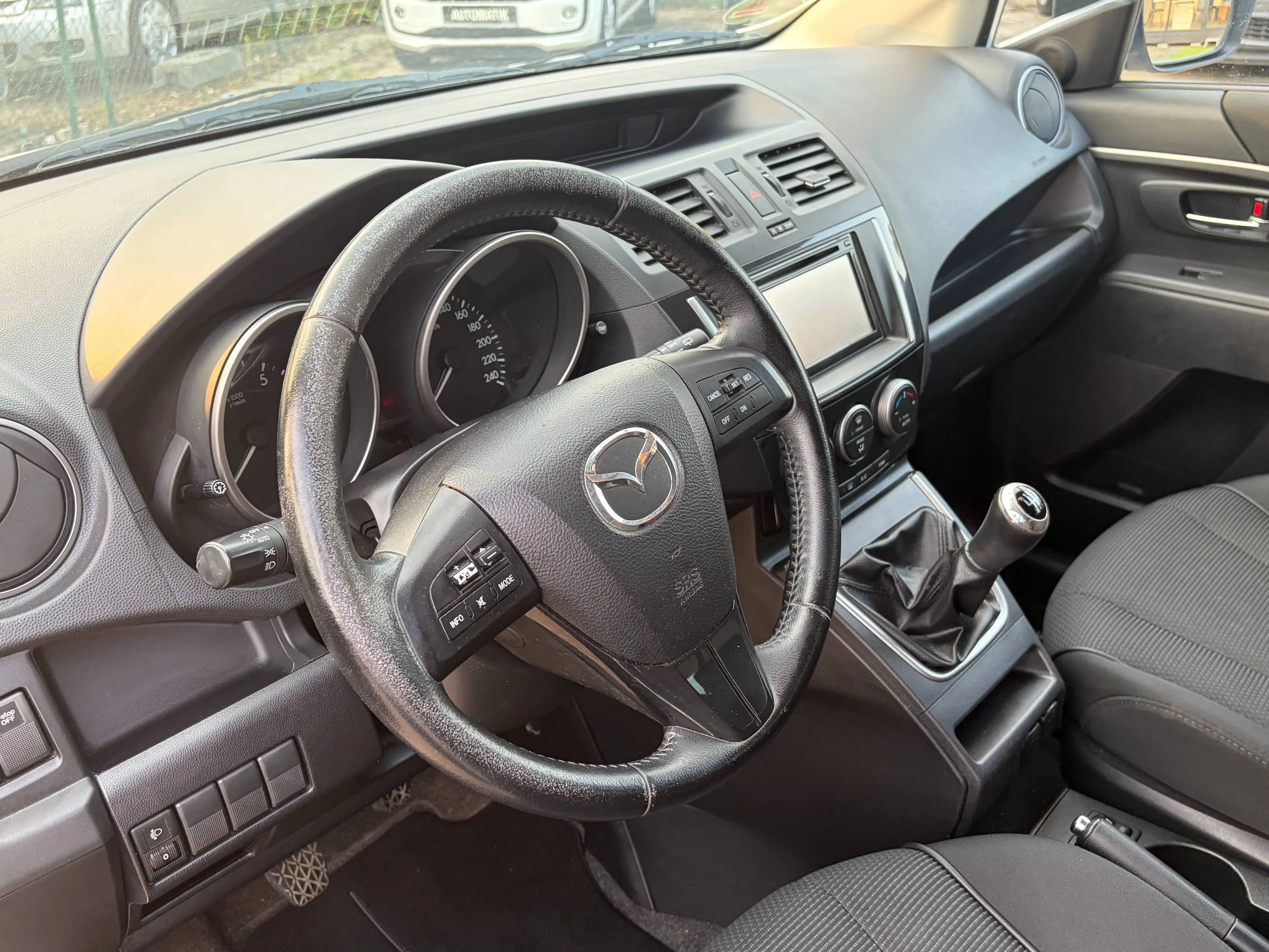 Mazda 5 Sendo*SHZ*Temp.*7.Sitze*Kamera*PDC*Navi*BT*Klimaa. — photo 9
