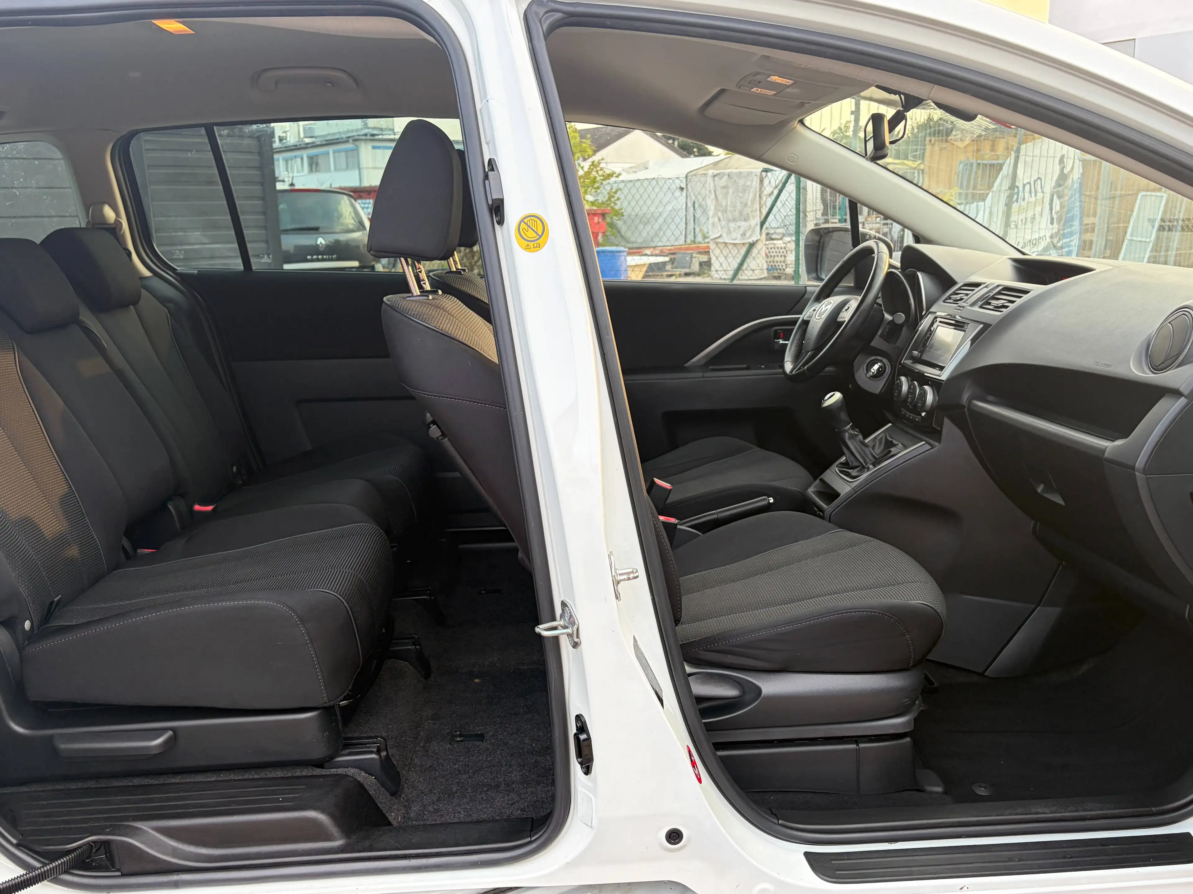 Mazda 5 Sendo*SHZ*Temp.*7.Sitze*Kamera*PDC*Navi*BT*Klimaa. — photo 8