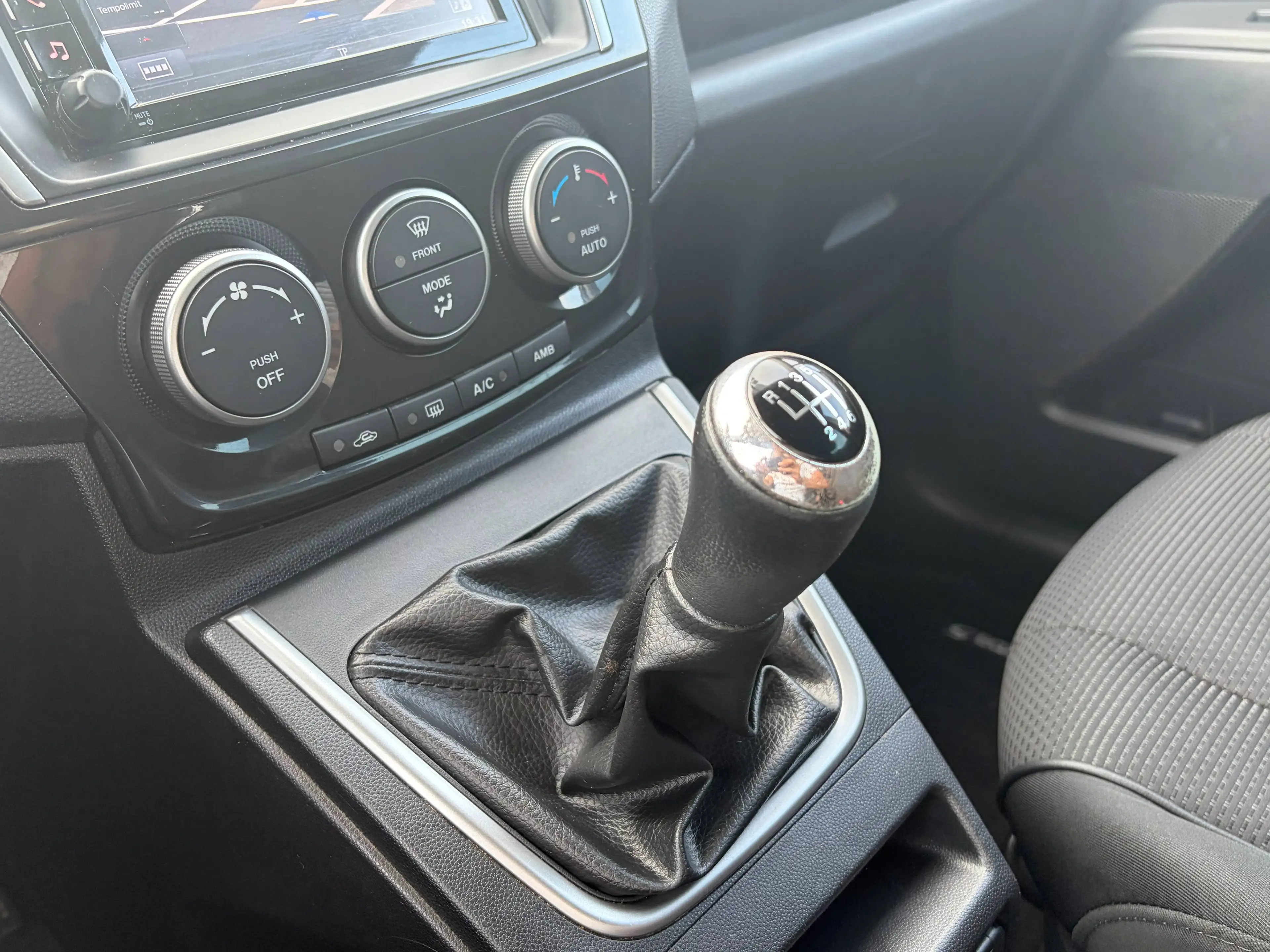 Mazda 5 Sendo*SHZ*Temp.*7.Sitze*Kamera*PDC*Navi*BT*Klimaa. — photo 12
