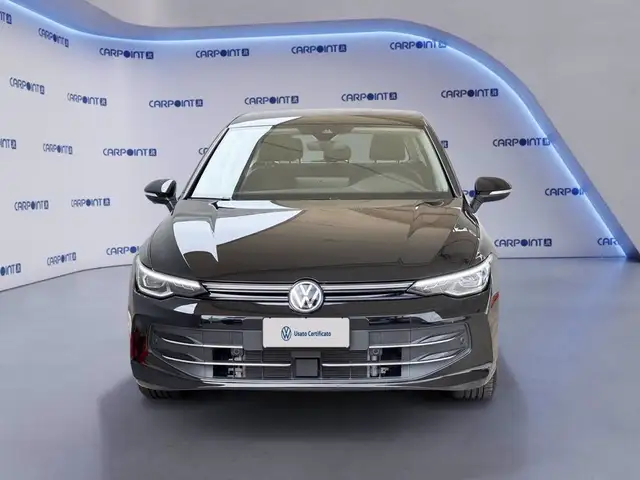 Volkswagen Golf view 3