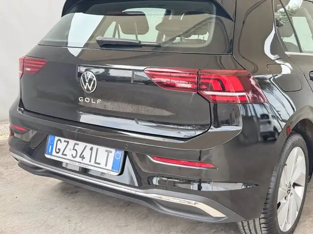 Volkswagen Golf view 18