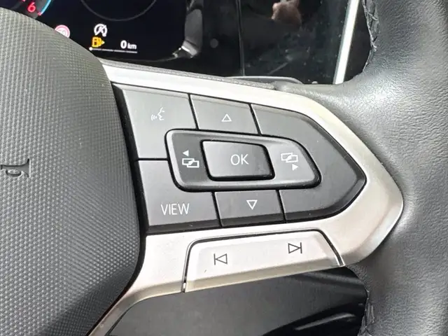 Volkswagen Golf view 22