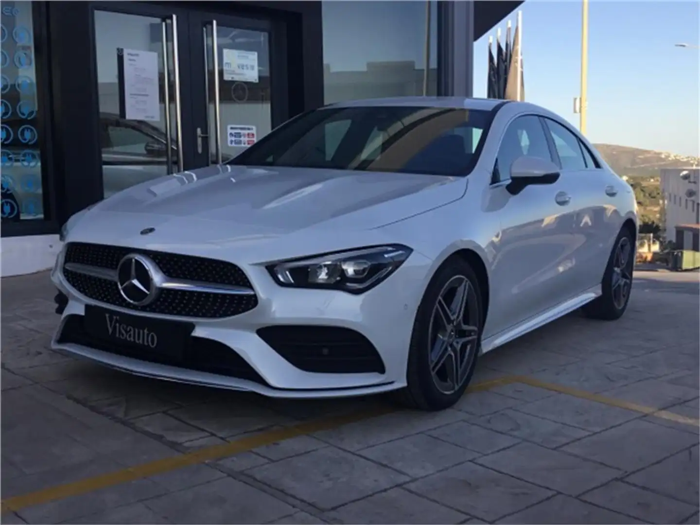 Mercedes-Benz CLA 180 200 D DCT - 1