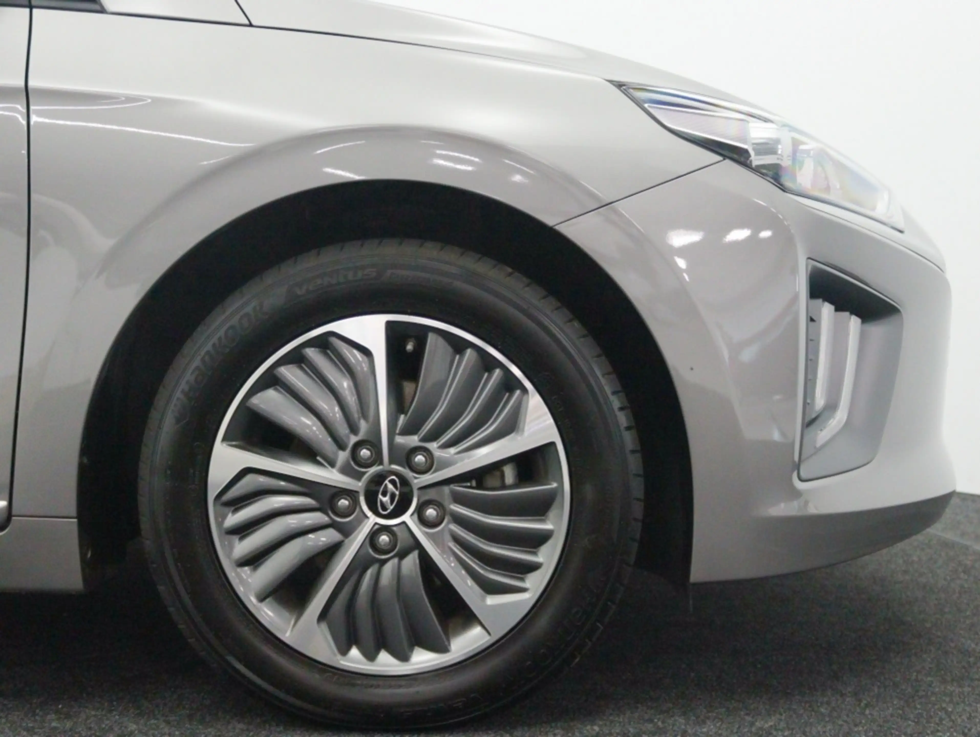 Hyundai IONIQ 1.6 GDi PHEV Comfort | Carplay navigatie | Camera — photo 12