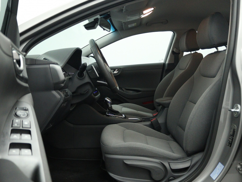 Hyundai IONIQ 1.6 GDi PHEV Comfort | Carplay navigatie | Camera — photo 15