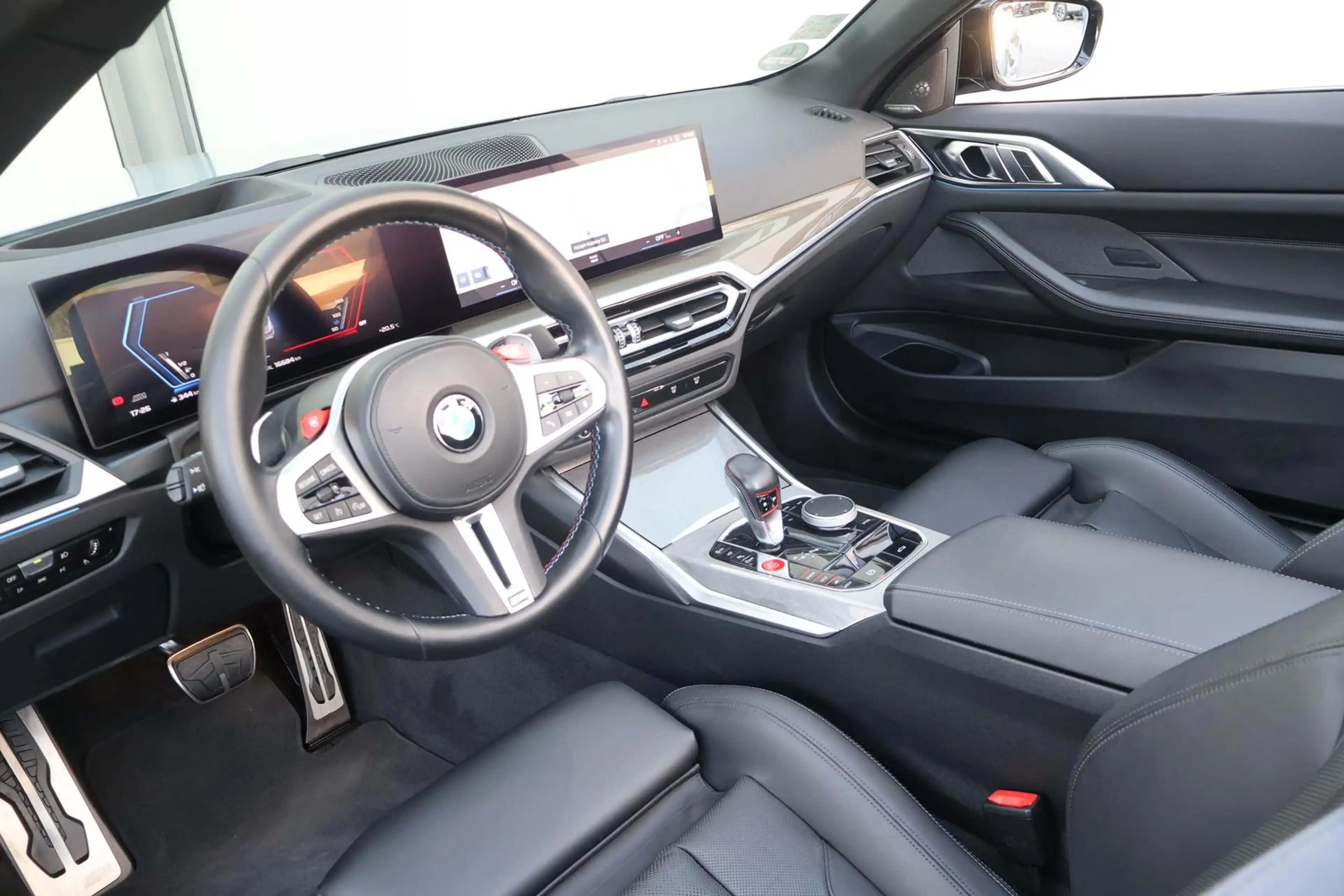 BMW M4 Cabrio xDrive Competition 360° HuD SB Laser — photo 7