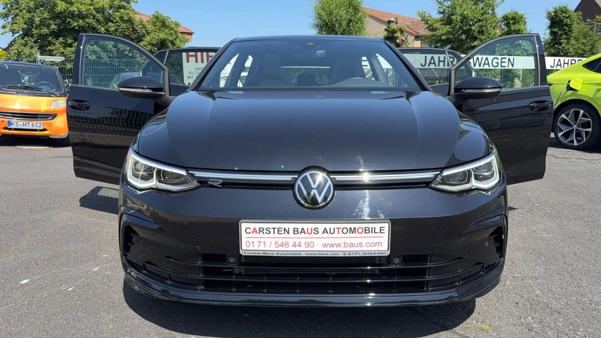 Volkswagen Golf VIII / R-Line / Pano/IQ.Drive-Paket/ Schwarz - 1