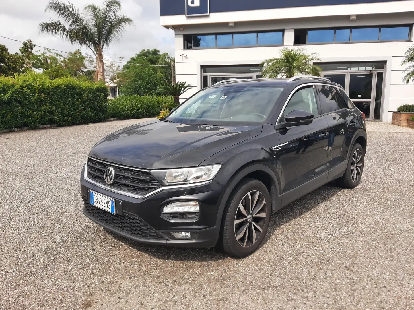 Volkswagen T-Roc 1.6 tdi Advanced Negro - 2