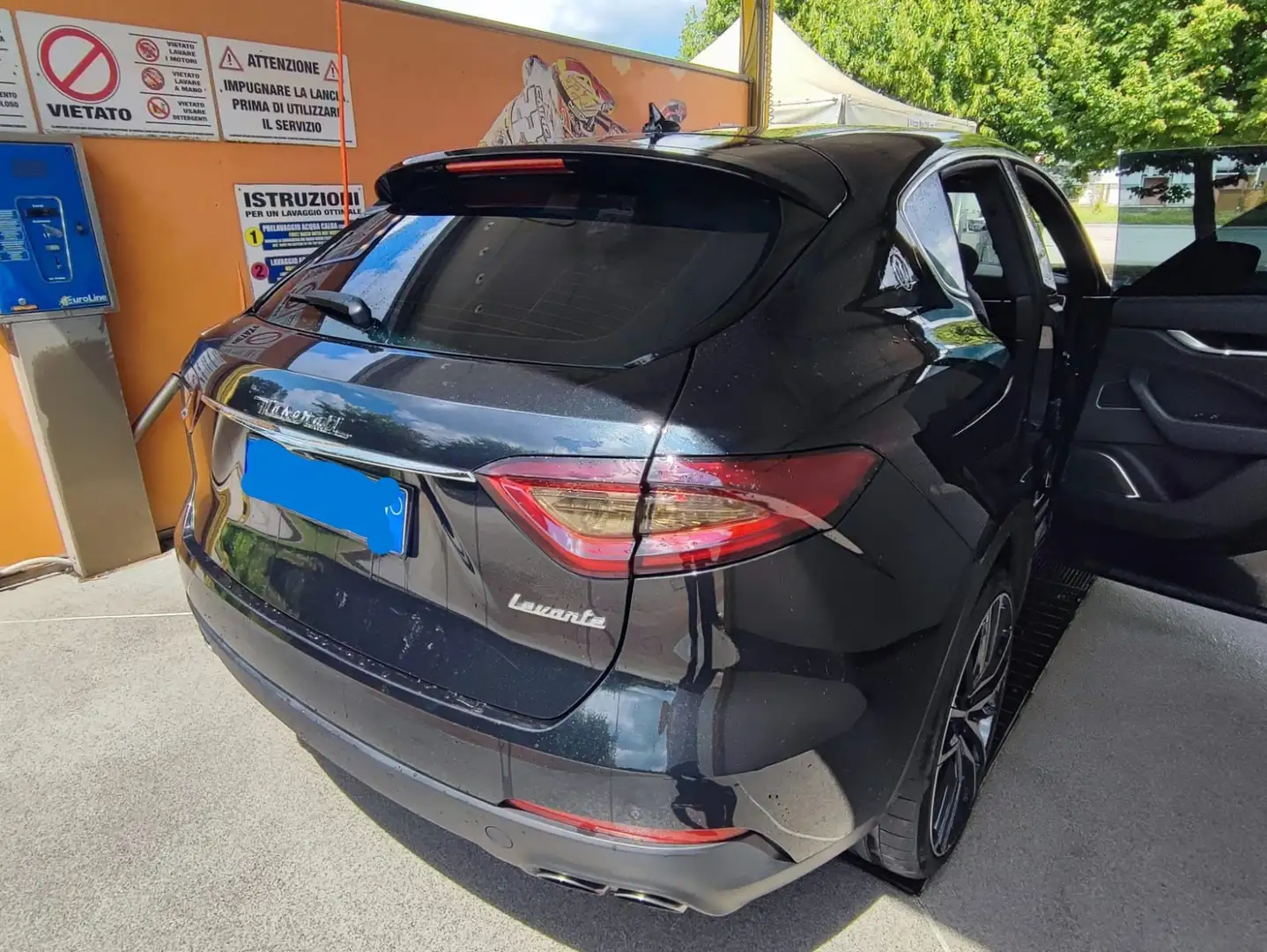 Maserati Levante 3.0 AWD Nero - 2