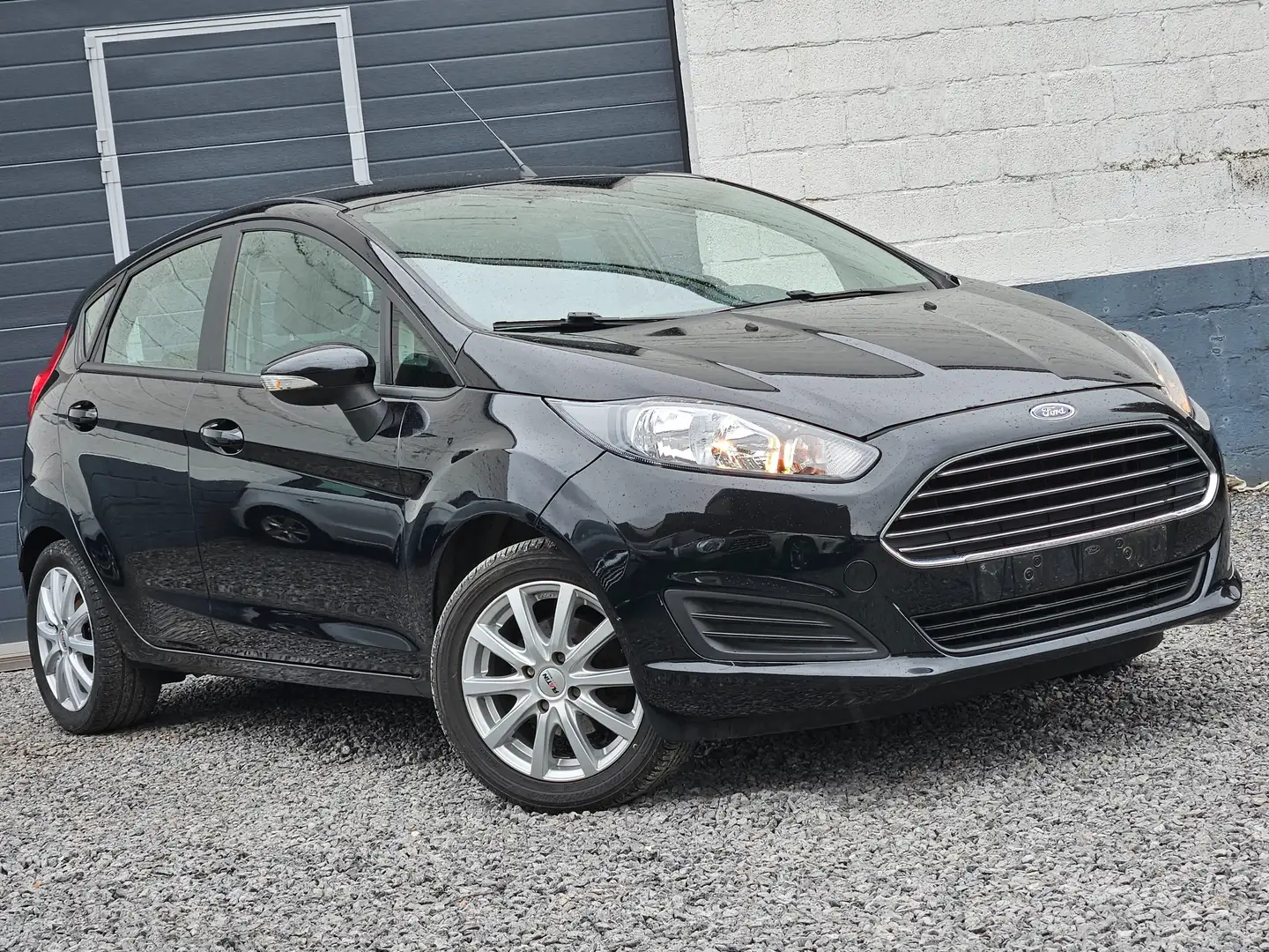 Ford Fiesta Climatisation * 5portes * Noir - 2