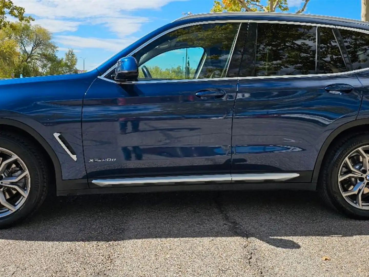 BMW X3 xDrive 20dA Bleu - 2