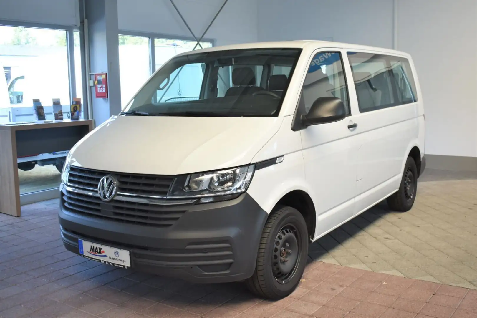 Volkswagen T6.1 Kombi KR 2.0 TDI 8-SITZER KLIMA+ZUHEIZER+PD Alb - 2