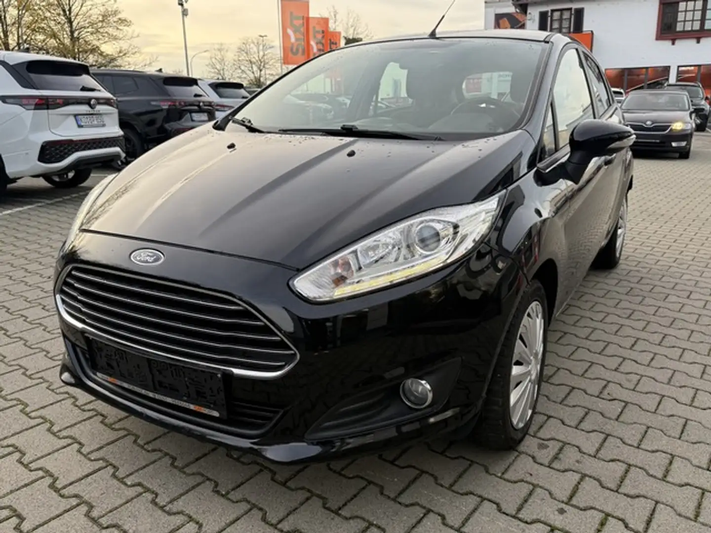 Ford Fiesta Ambiente Schwarz - 2