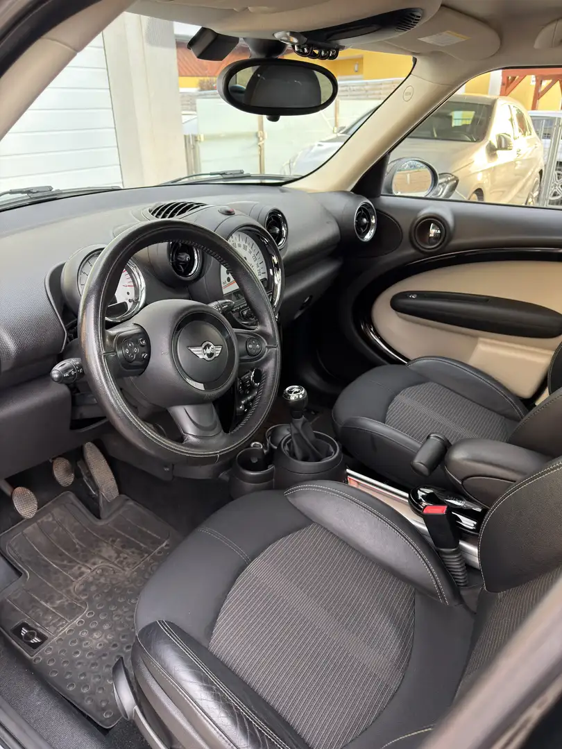 MINI Cooper D Countryman MINI Countryman COOPER D ALL4 COOPER Schwarz - 2