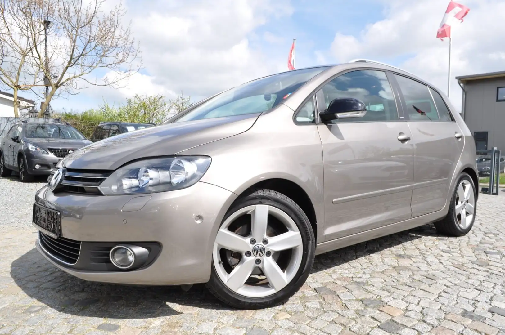 Volkswagen Golf Plus VI Style /TÜV/AU NEU/S-HEFT/NAVI/PDC Marrone - 1