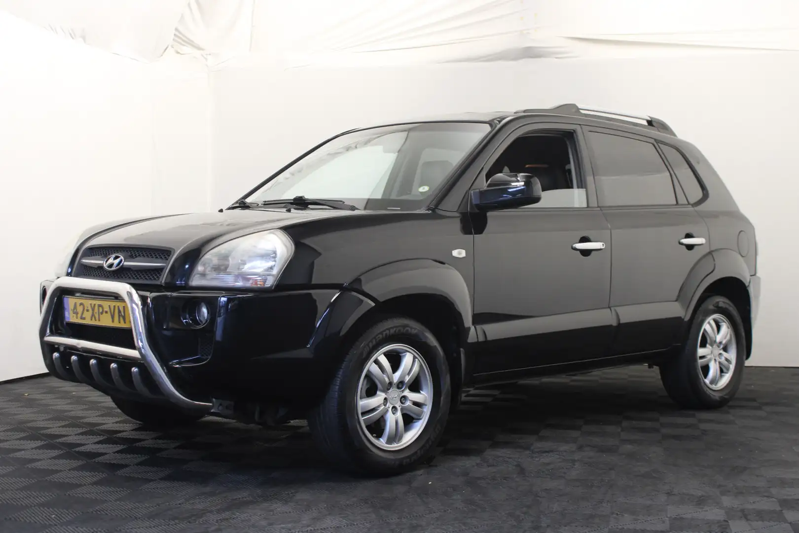 Hyundai TUCSON 2.0i Style Premium Schwarz - 1