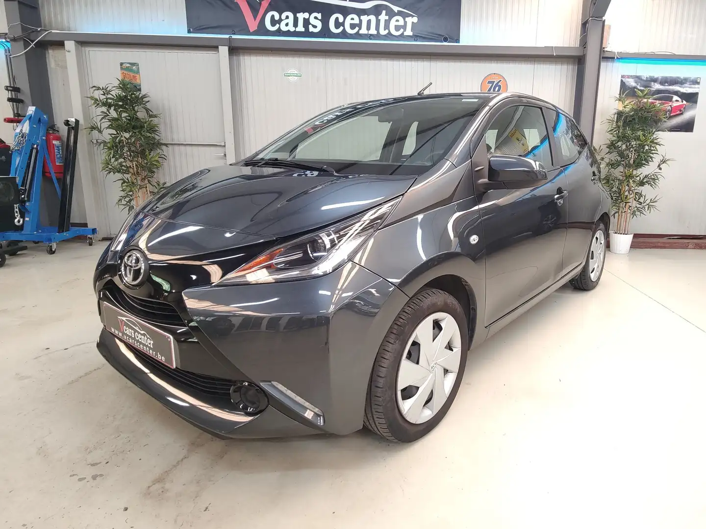 Toyota Aygo 1.0i x-style, 39.000 Km!!, 1er Propr., Garantie!! Gris - 1