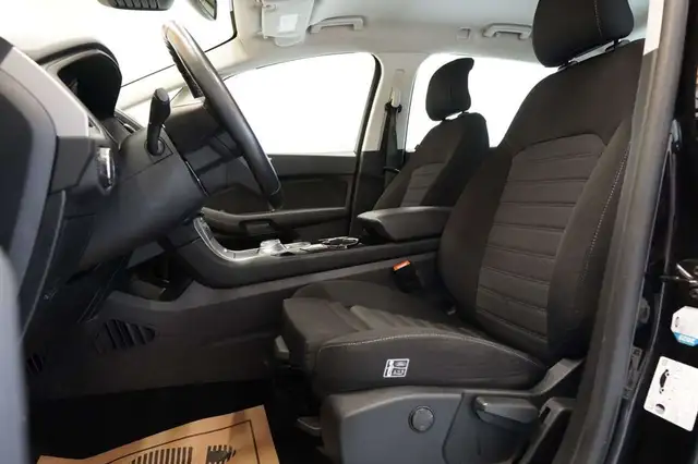 Ford S-Max view 15