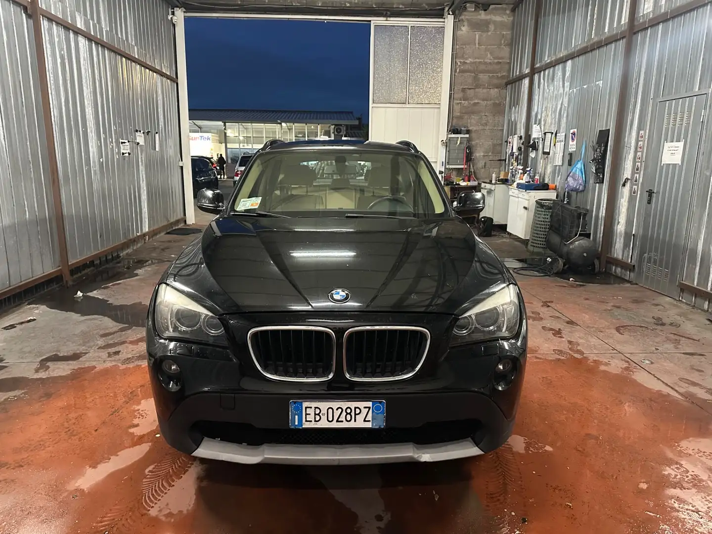 BMW X1 X1 sDrive18d Eletta Nero - 2