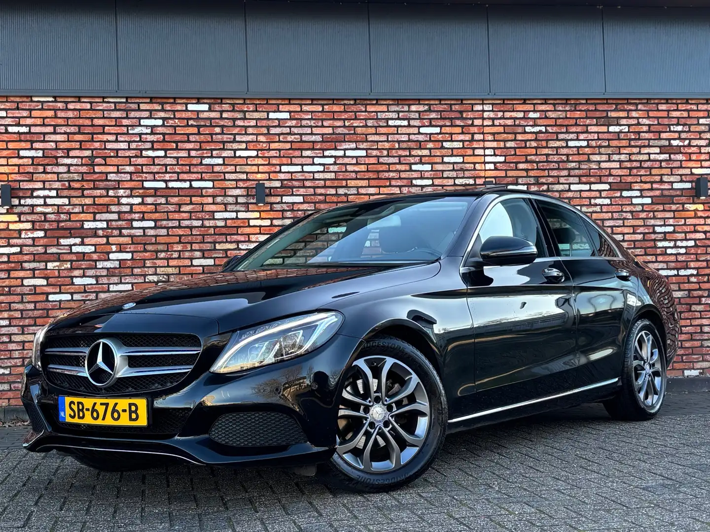 Mercedes-Benz C 180 Sedan Business AMG Automaat Schuif-Dak Trekhaak Le Noir - 1