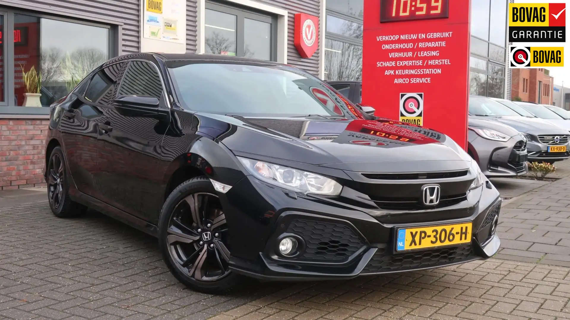 Honda Civic 1.0 i-VTEC Elegance / Achteruitrijcamera / Navi / Zwart - 1