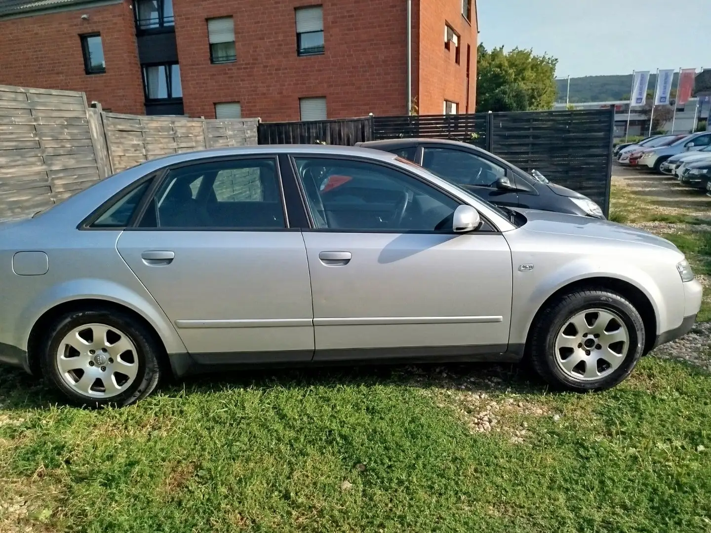 Audi A4 1.6*Klima*Inspektion*TÜV Argent - 2