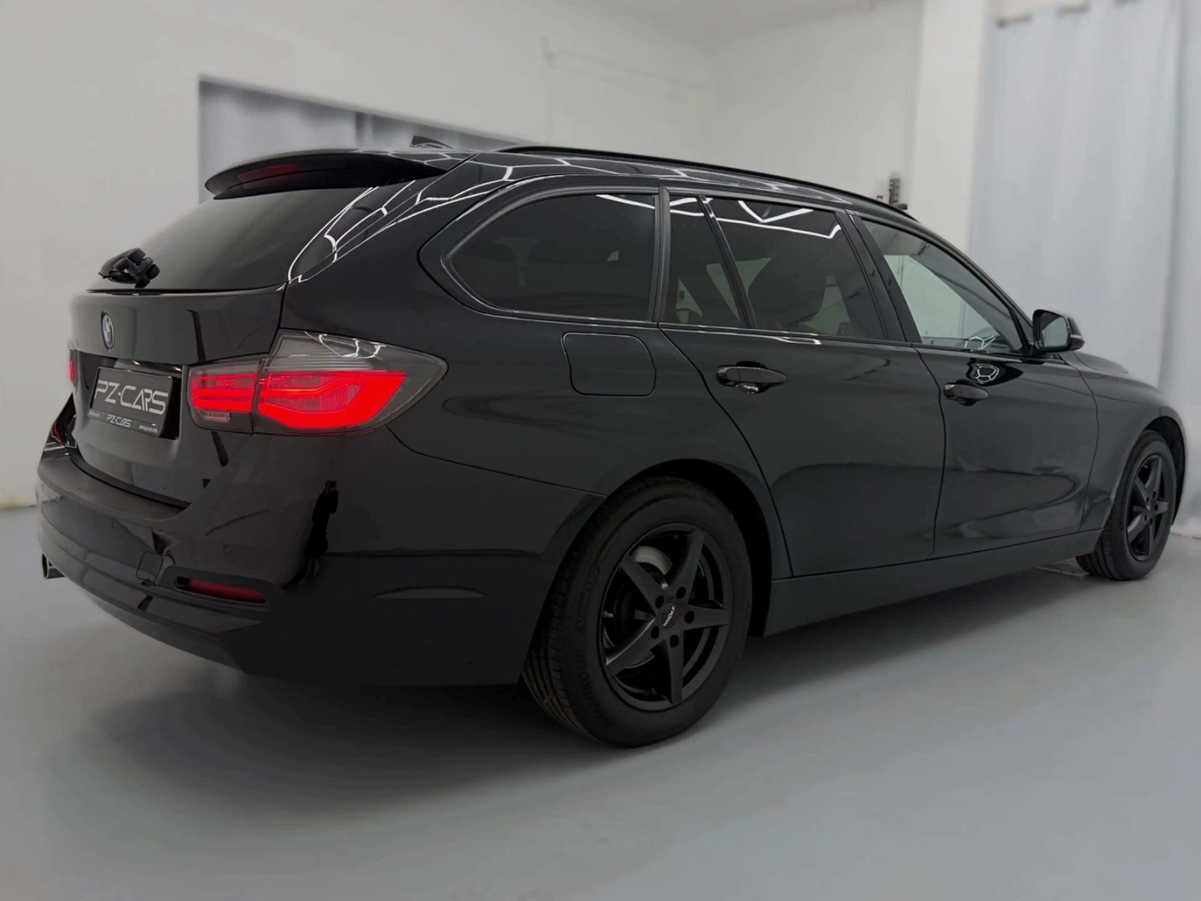 BMW 318 d AT Sport|XL-Navi|Carplay|SHZ|Einpark|Tempo — photo 6
