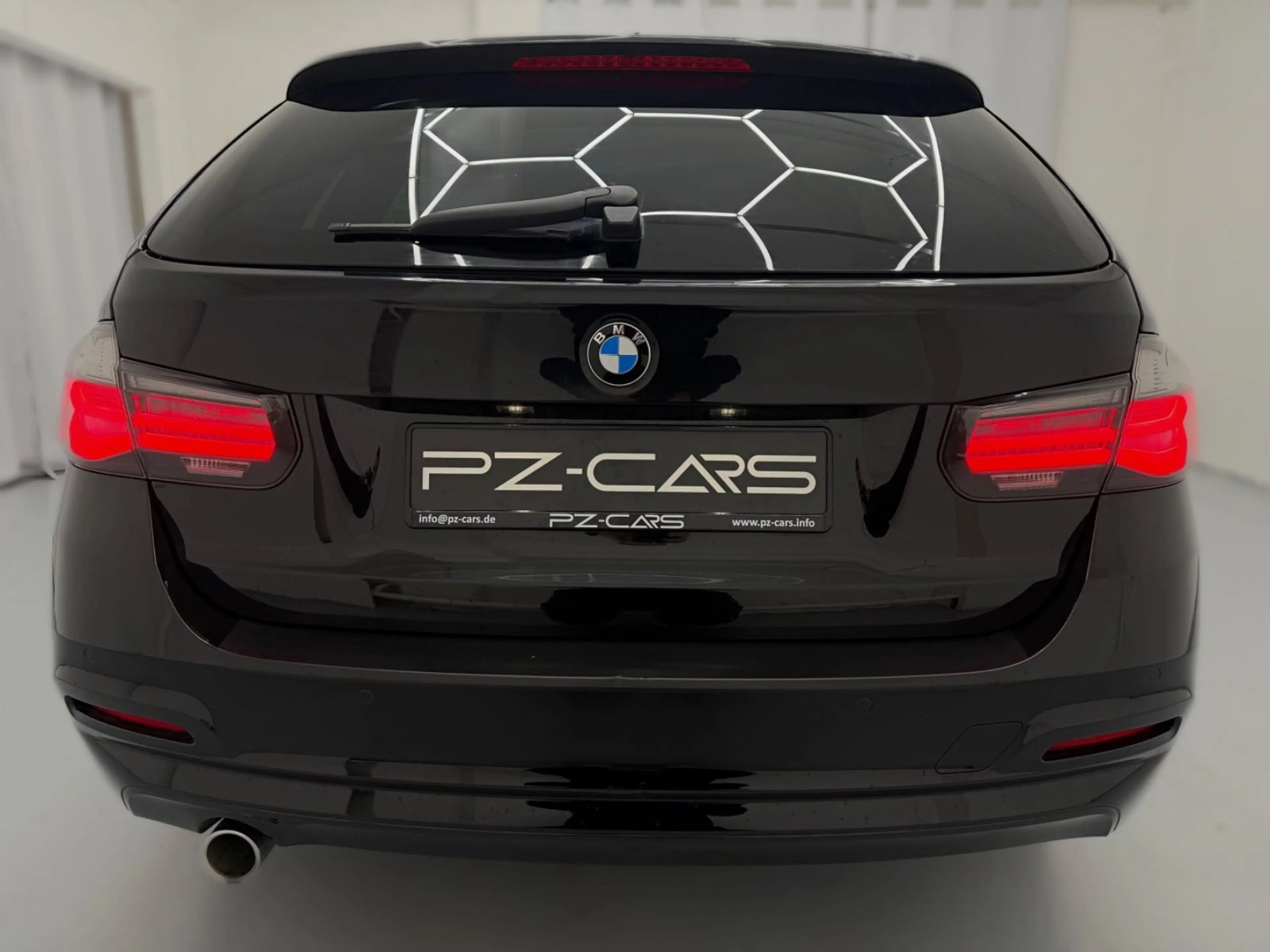 BMW 318 d AT Sport|XL-Navi|Carplay|SHZ|Einpark|Tempo — photo 5