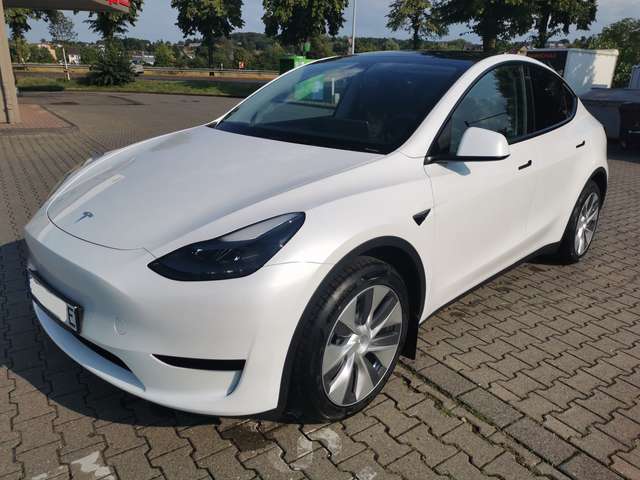 Imagine Tesla Model Y Model Y RWD