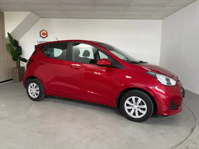 Hyundai I10 view 10