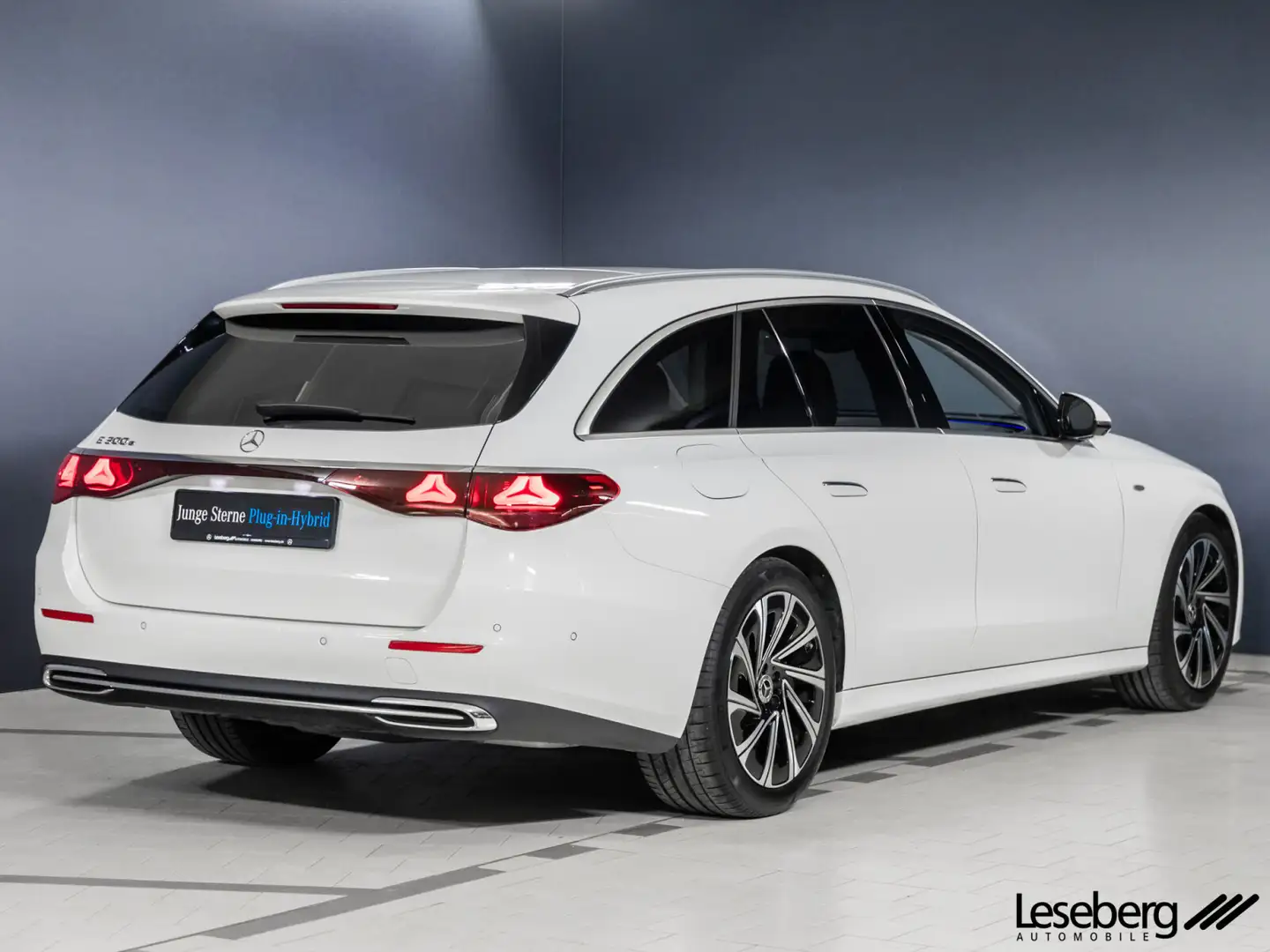 Mercedes-Benz E 300 E 300 e T Avantgarde DIG.LIGHT/AHK/Distronic/360 Blanc - 2