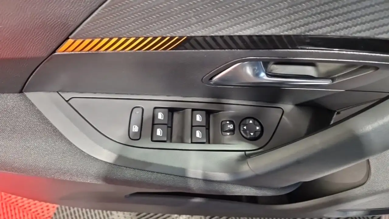Peugeot 2008 2008 — photo 30