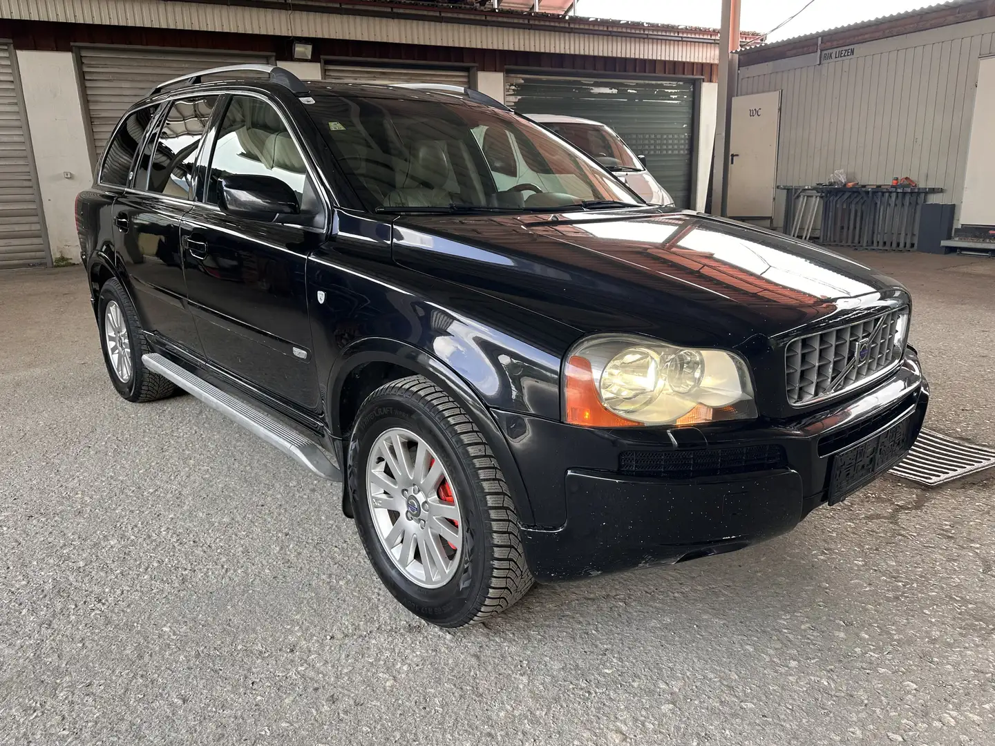 Volvo XC90 D5 Momentum Geartronic AWD - 2