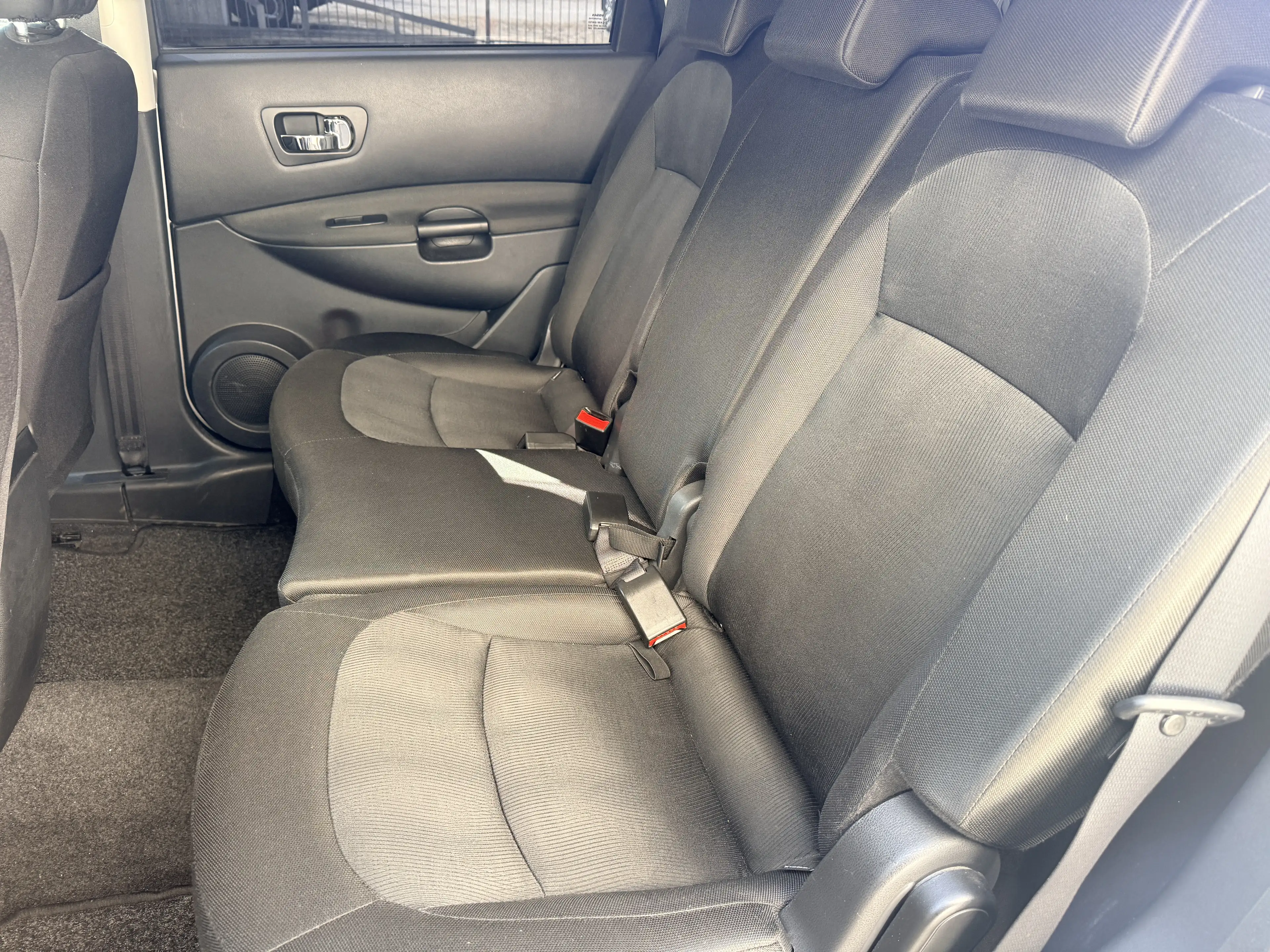 Nissan Qashqai+2 Acenta — photo 12