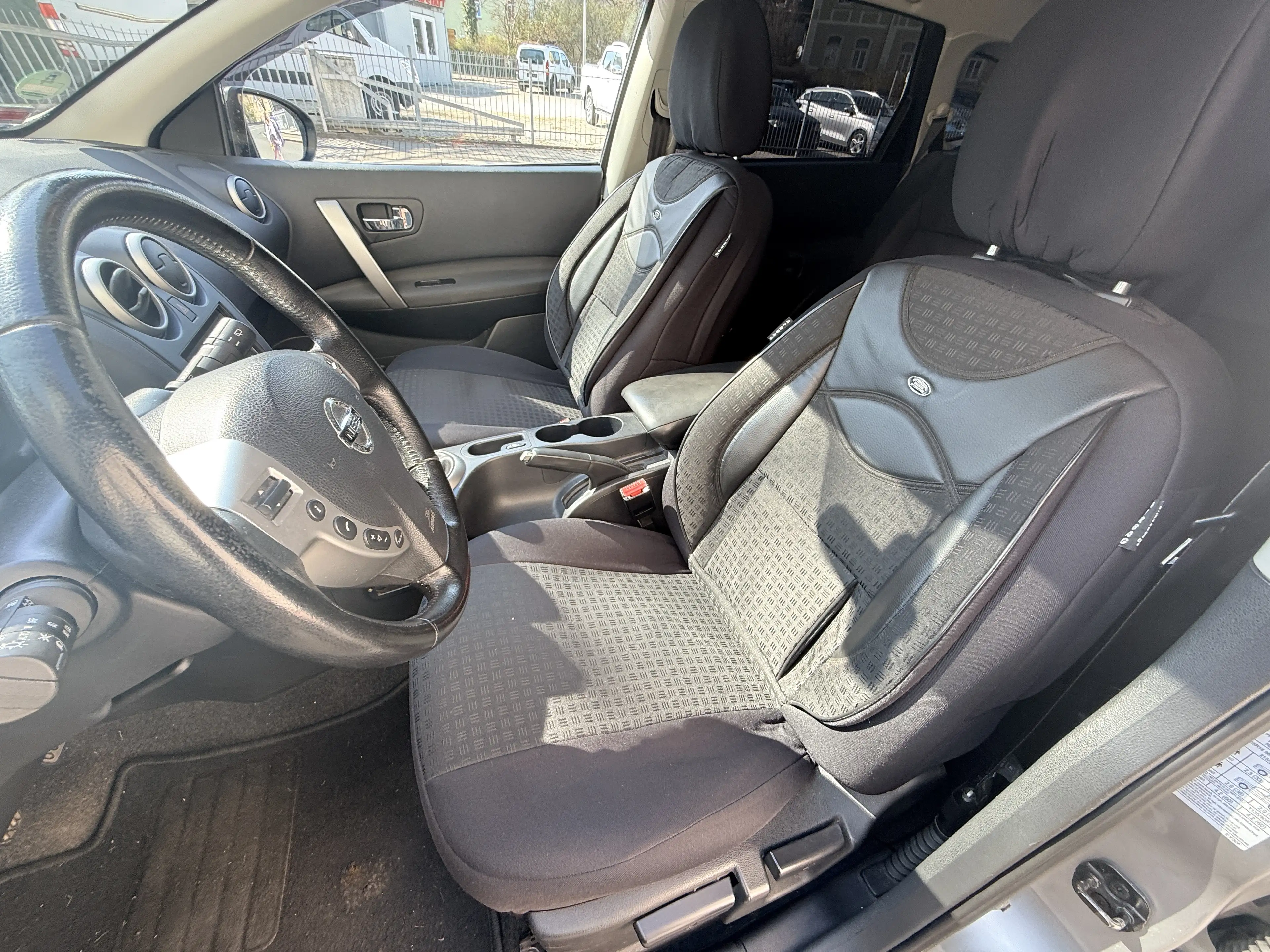 Nissan Qashqai+2 Acenta — photo 6