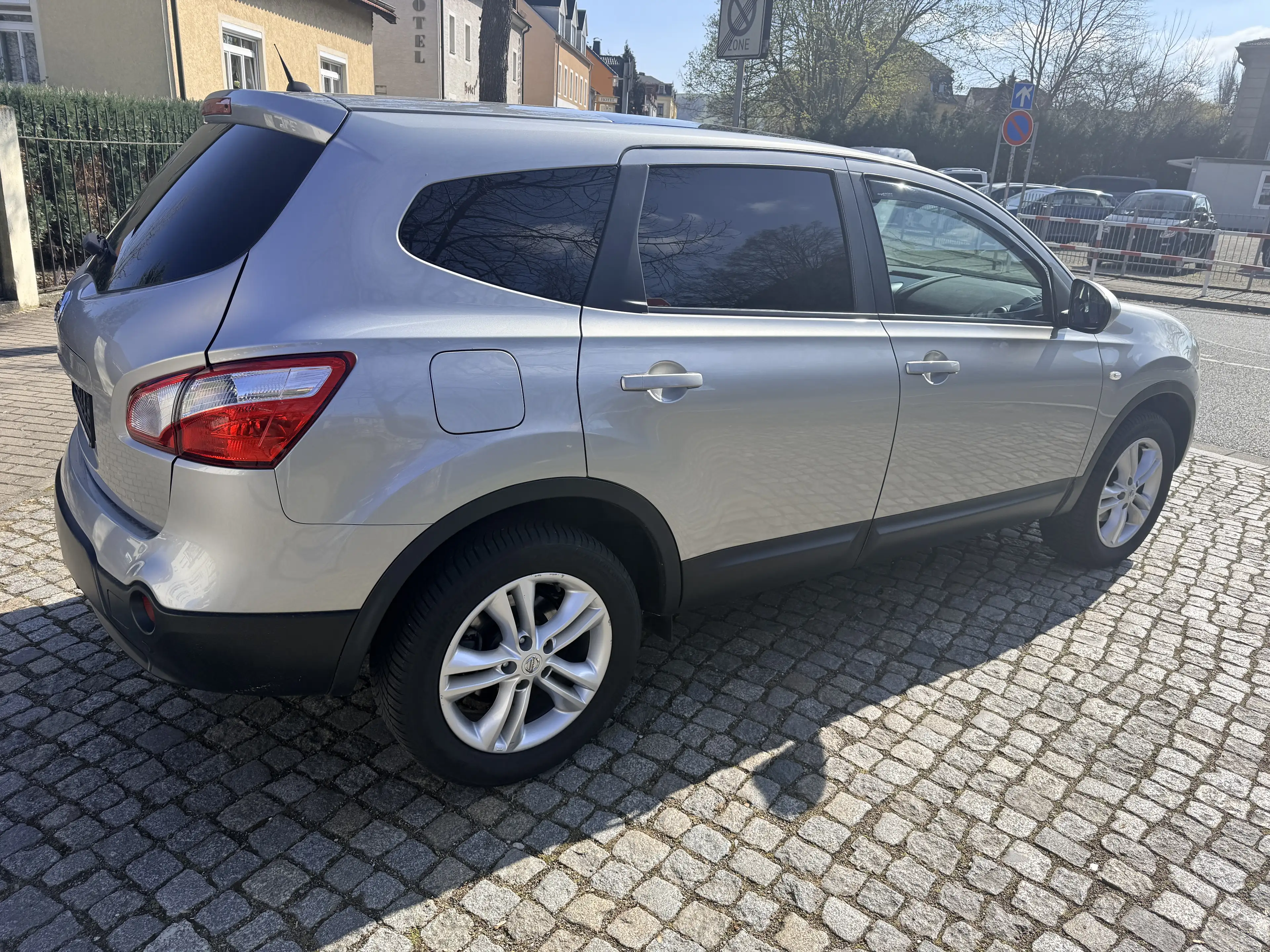 Nissan Qashqai+2 Acenta — photo 4