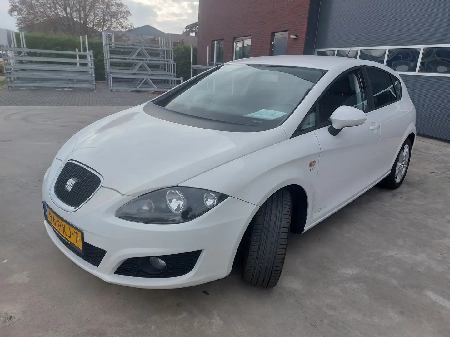 SEAT Leon 1.2 TSI AIRCO/ECC/LMV Wit - 2