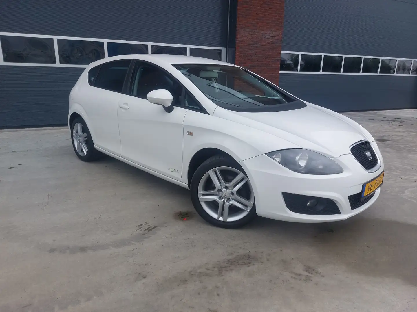 SEAT Leon 1.2 TSI AIRCO/ECC/LMV Wit - 1
