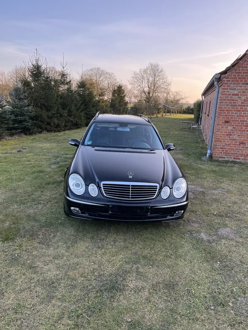 Mercedes-Benz E 240 T Avantgarde - 2
