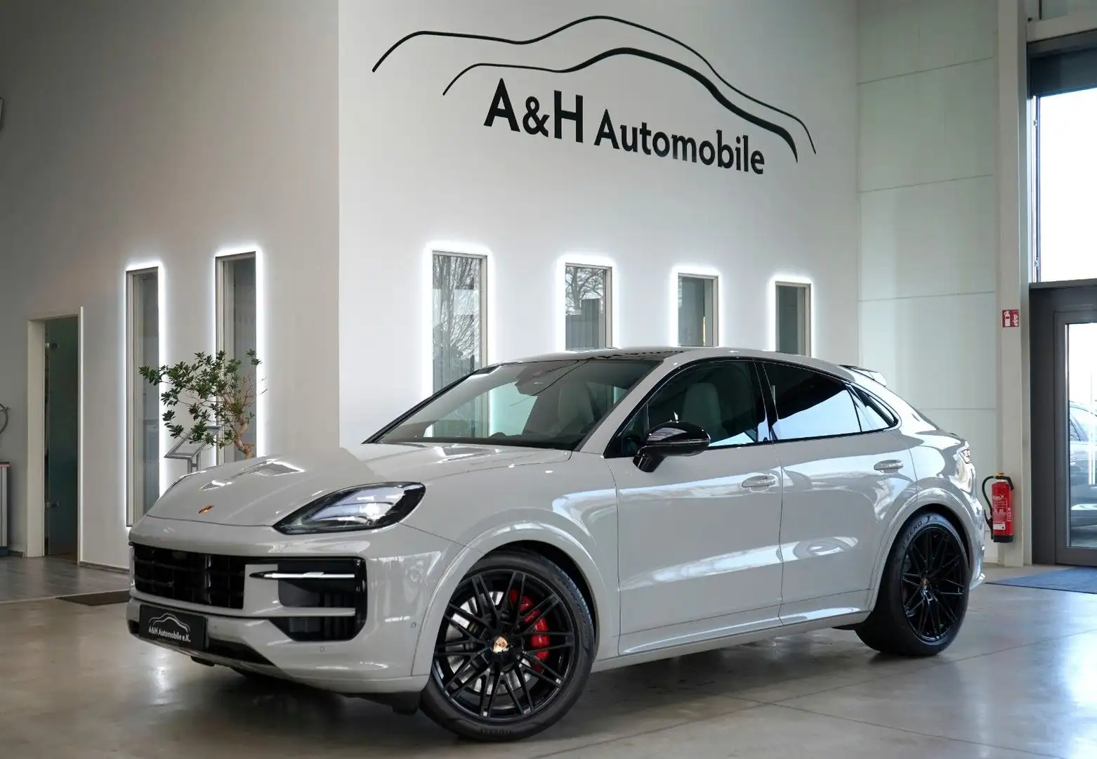 Porsche Cayenne Coupe S V8 *ACC*360°*PANO*SHZ*LUFTFED* Gris - 1