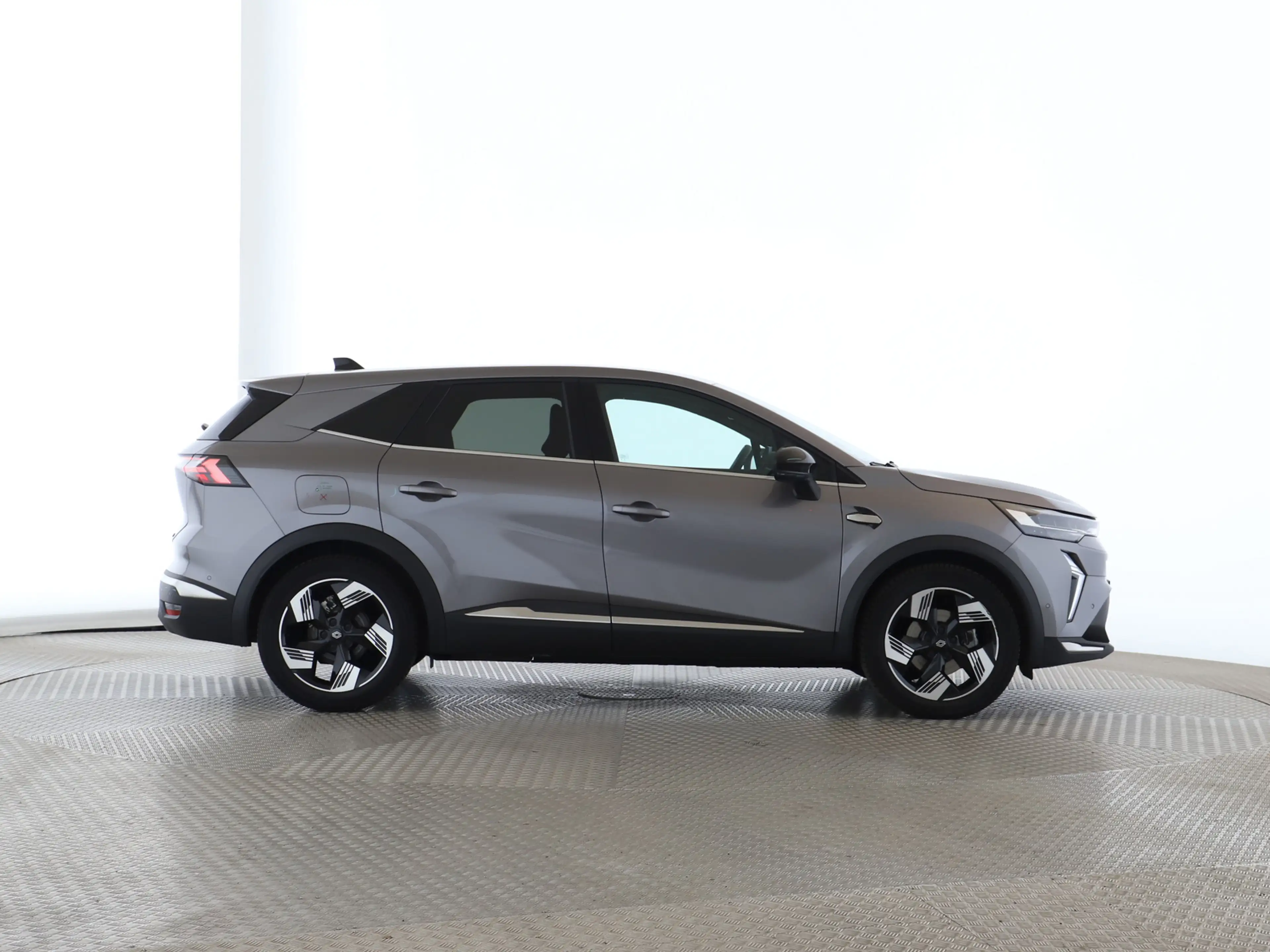 Renault Symbioz Techno Full Hybrid E-Tech 160 SHZ PDC BT — photo 8