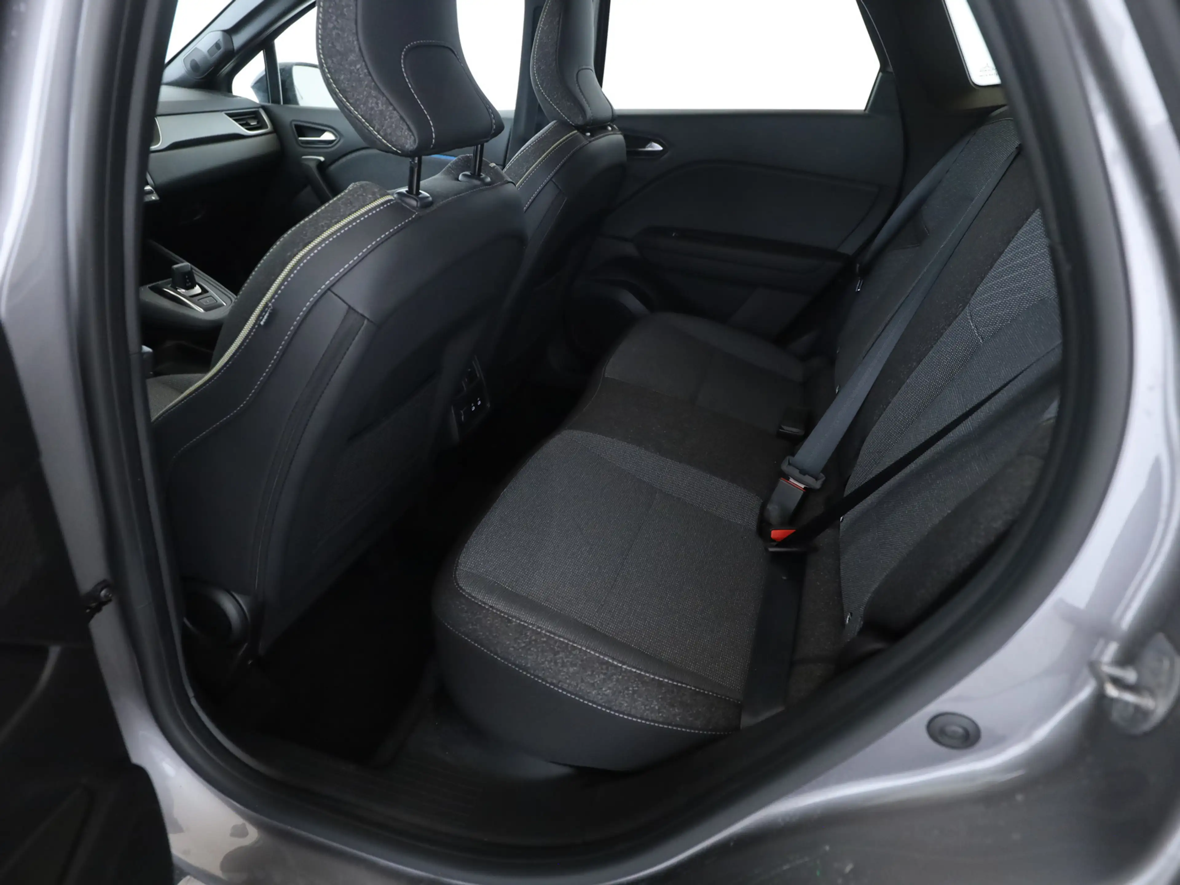Renault Symbioz Techno Full Hybrid E-Tech 160 SHZ PDC BT — photo 12