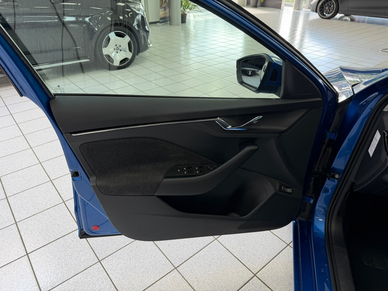Skoda Scala Style 1.5 TSI ACC*NAVI*LED*KAM*PDC*CARPLAY — photo 8