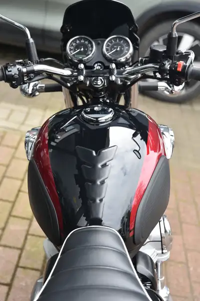 Kawasaki W 800 - foto 7